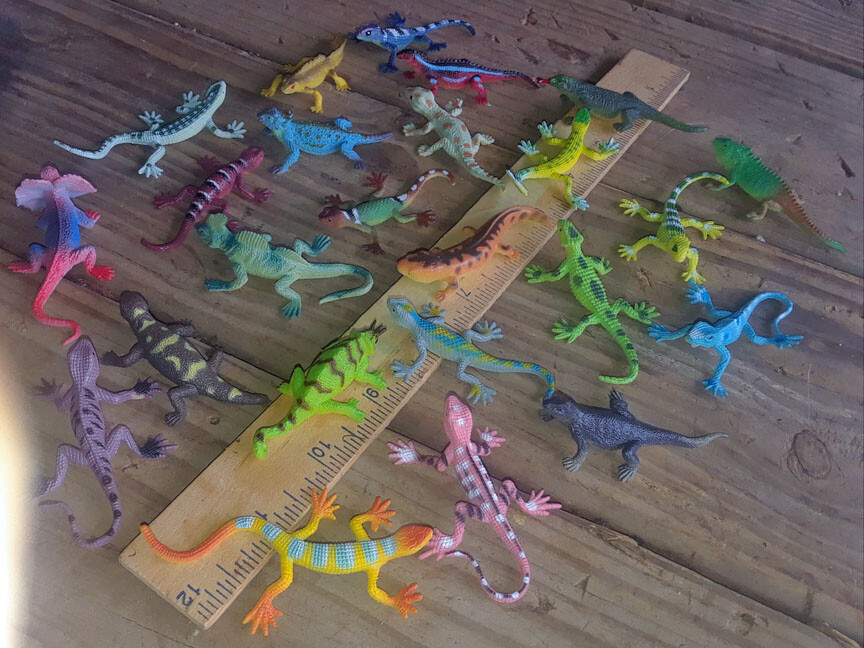 Miniature Lizards (24) - PVC