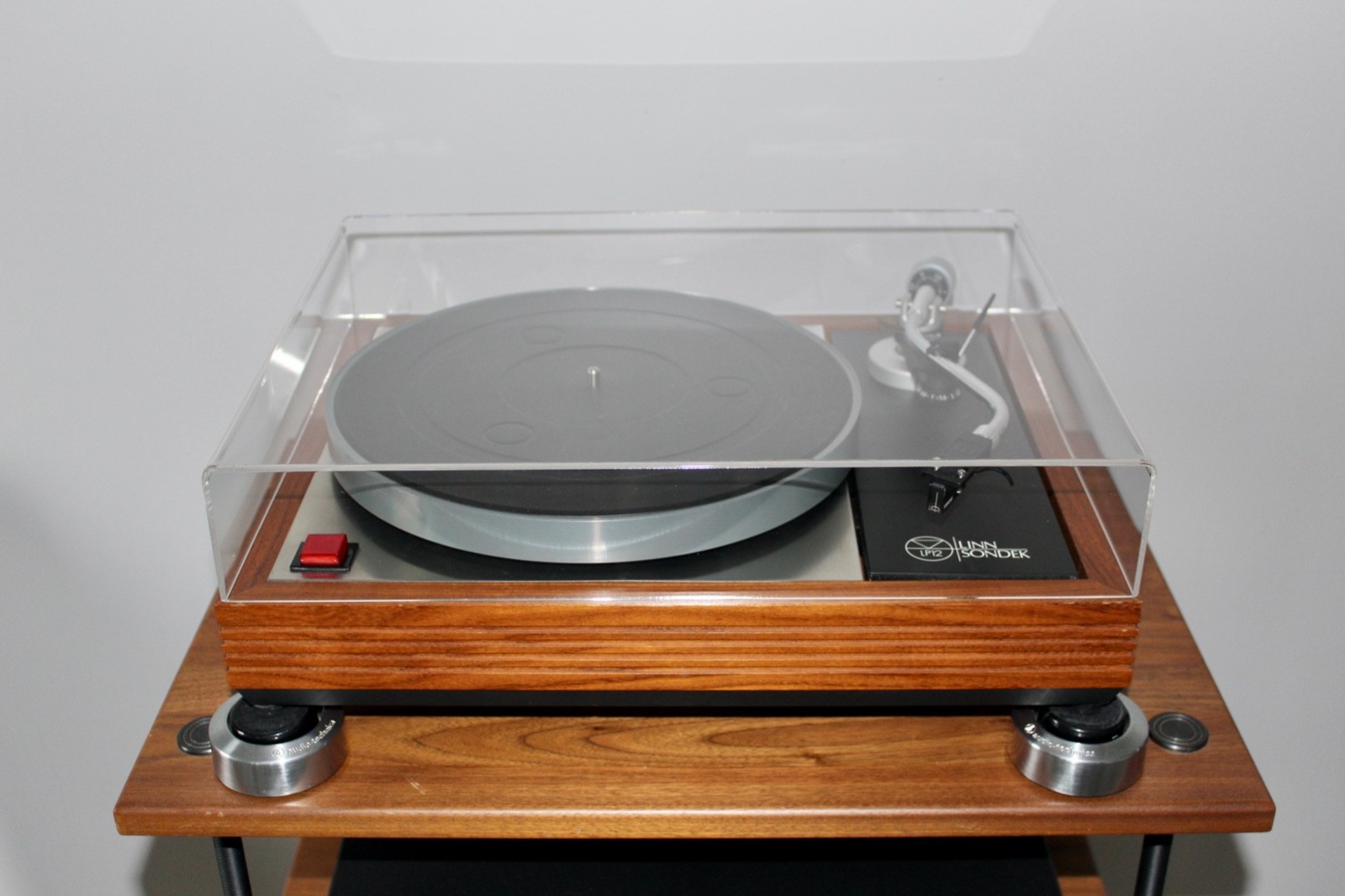 LINN SONDECK LP12 TURNTABLE w/ New Dust Cover