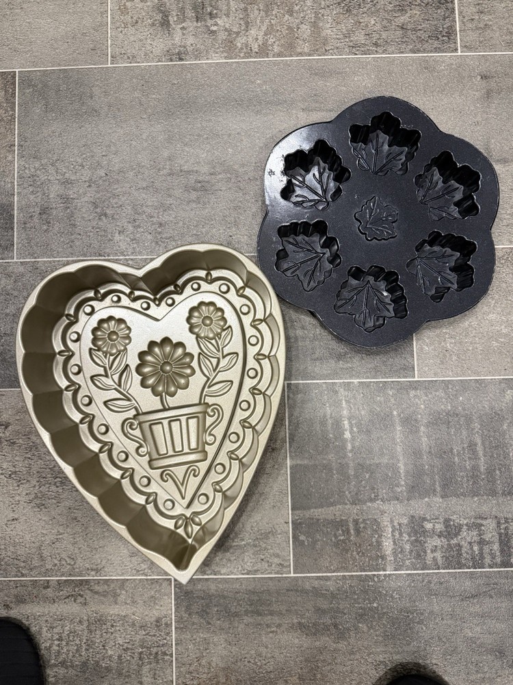 Nordic Ware Baking Bundle! Heart Shaped Pan With Design And Leaf Shaped Pan