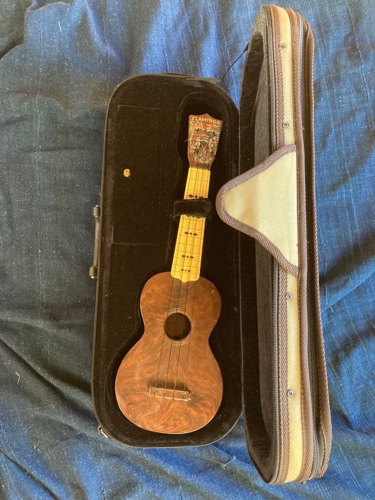 1950's Flamingo Plastic Ukulele
