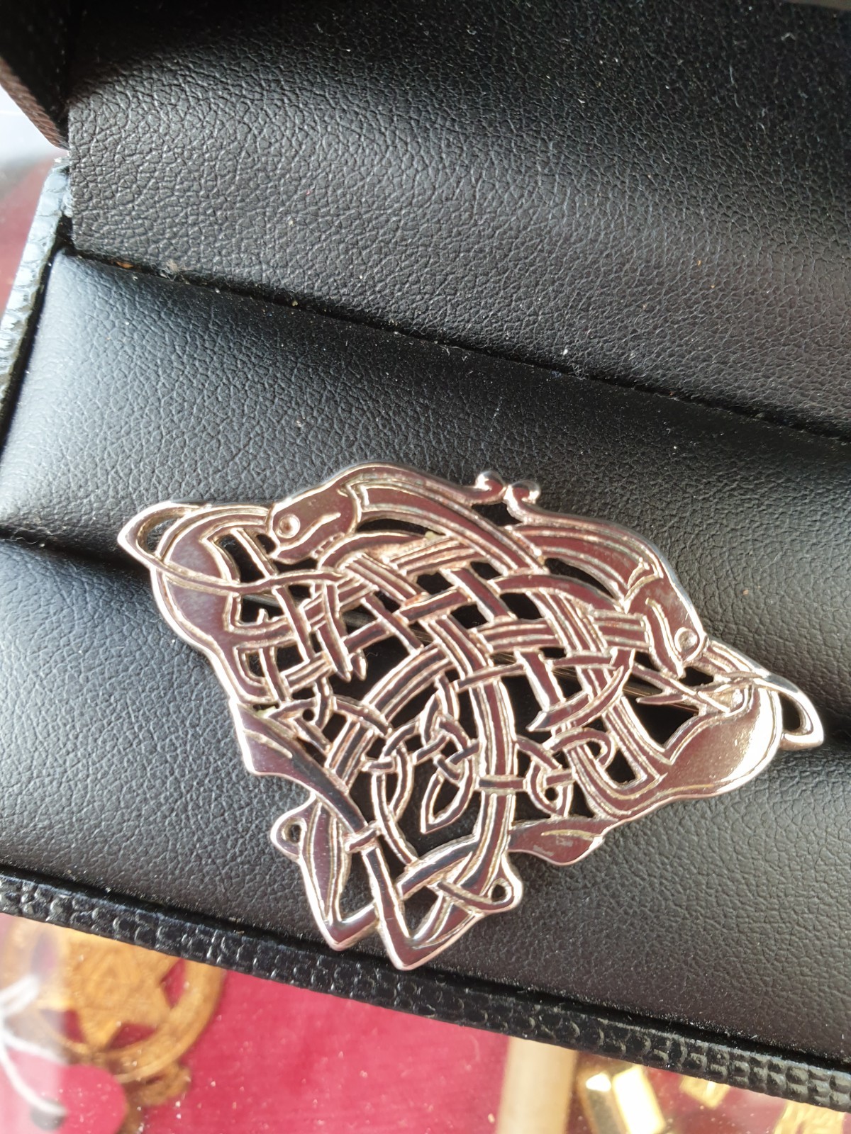 TAIN SILVER (Douglas Scott ) SCOTTISH SILVER BROOCH 1993