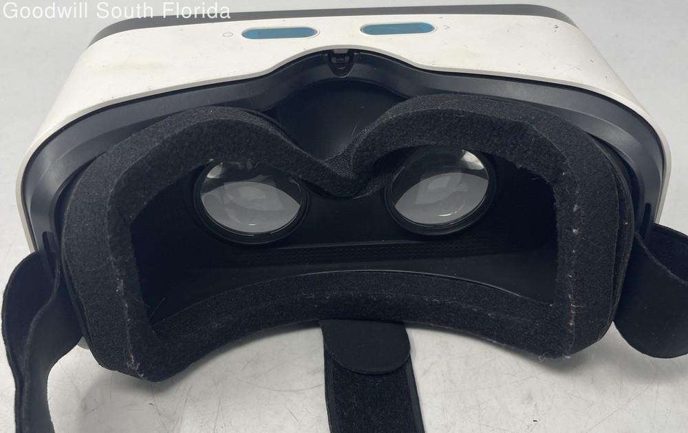 Alcatel White And Black Adjustable Straps VR Viewer Virtual Reality Headset