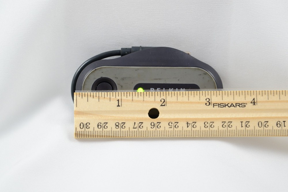 Belkin TuneCast Model F8V367 FM Transmitter For Audio Devices