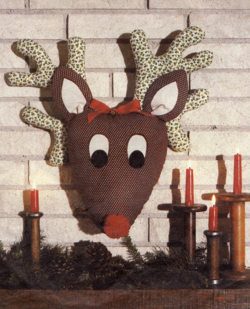 Reindeer Stuffed Wall Christmas Decoration Sewing Pattern Patch Press 1980