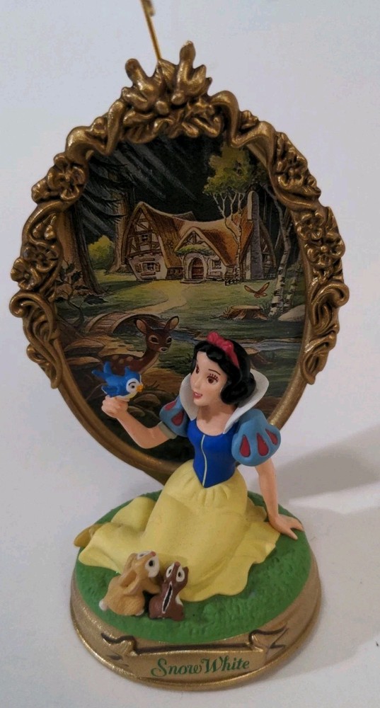Hallmark Keepsake - Disney's Snow White - The Enchanted Memoriee Collection 1998
