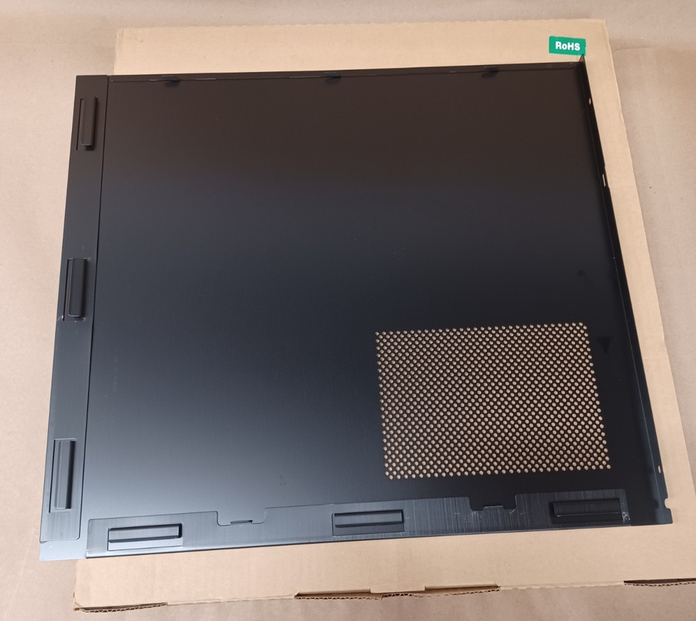LIAN LI PC-61 Black Vent Left Side Panel
