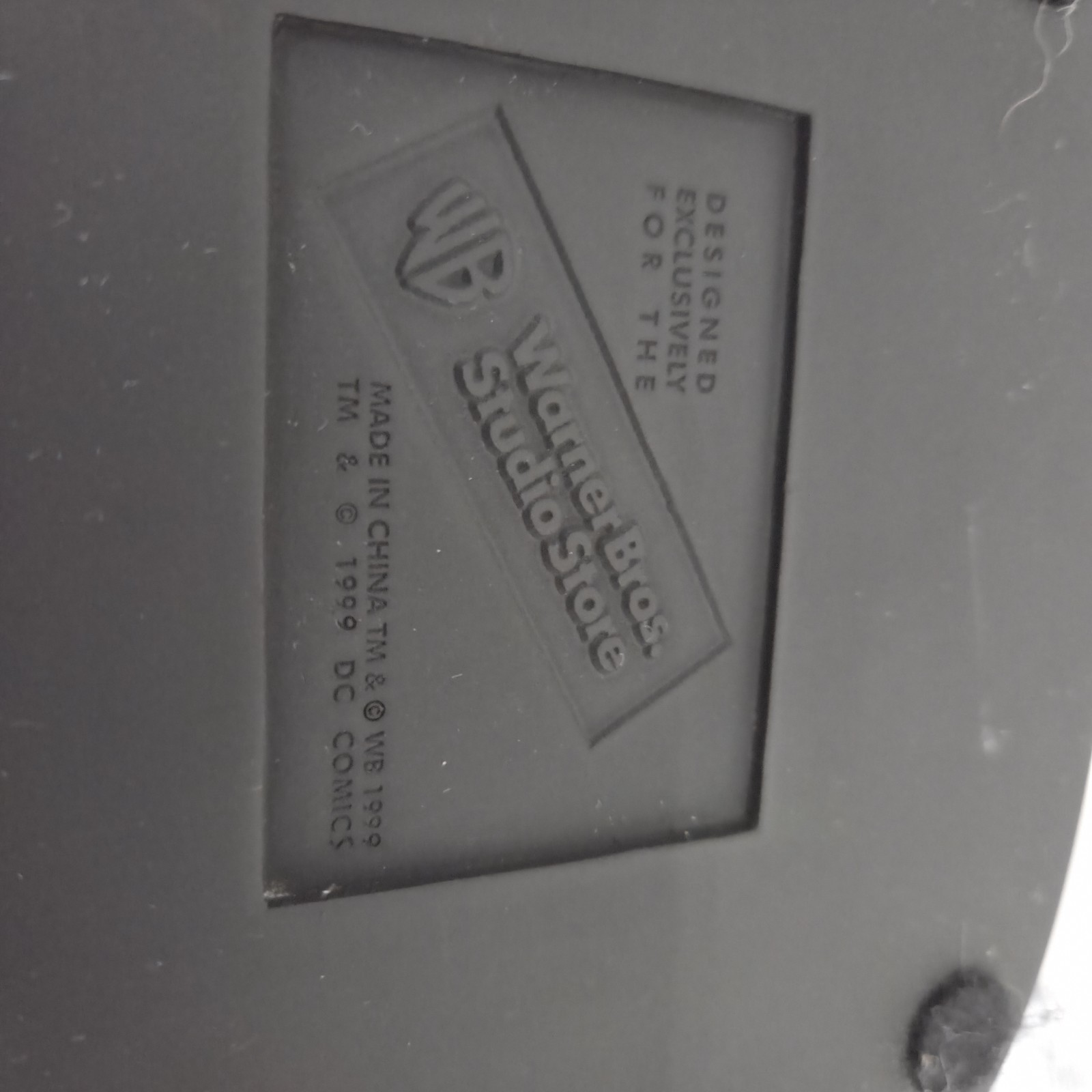 SUPERMAN WARNER BROS STUDIO STORE FULL-SIZE STATUE .. 13" TALL