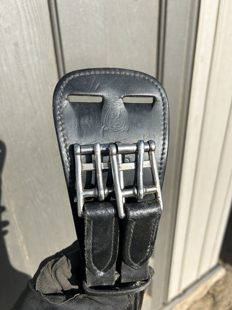 Schleese girth Black 30”