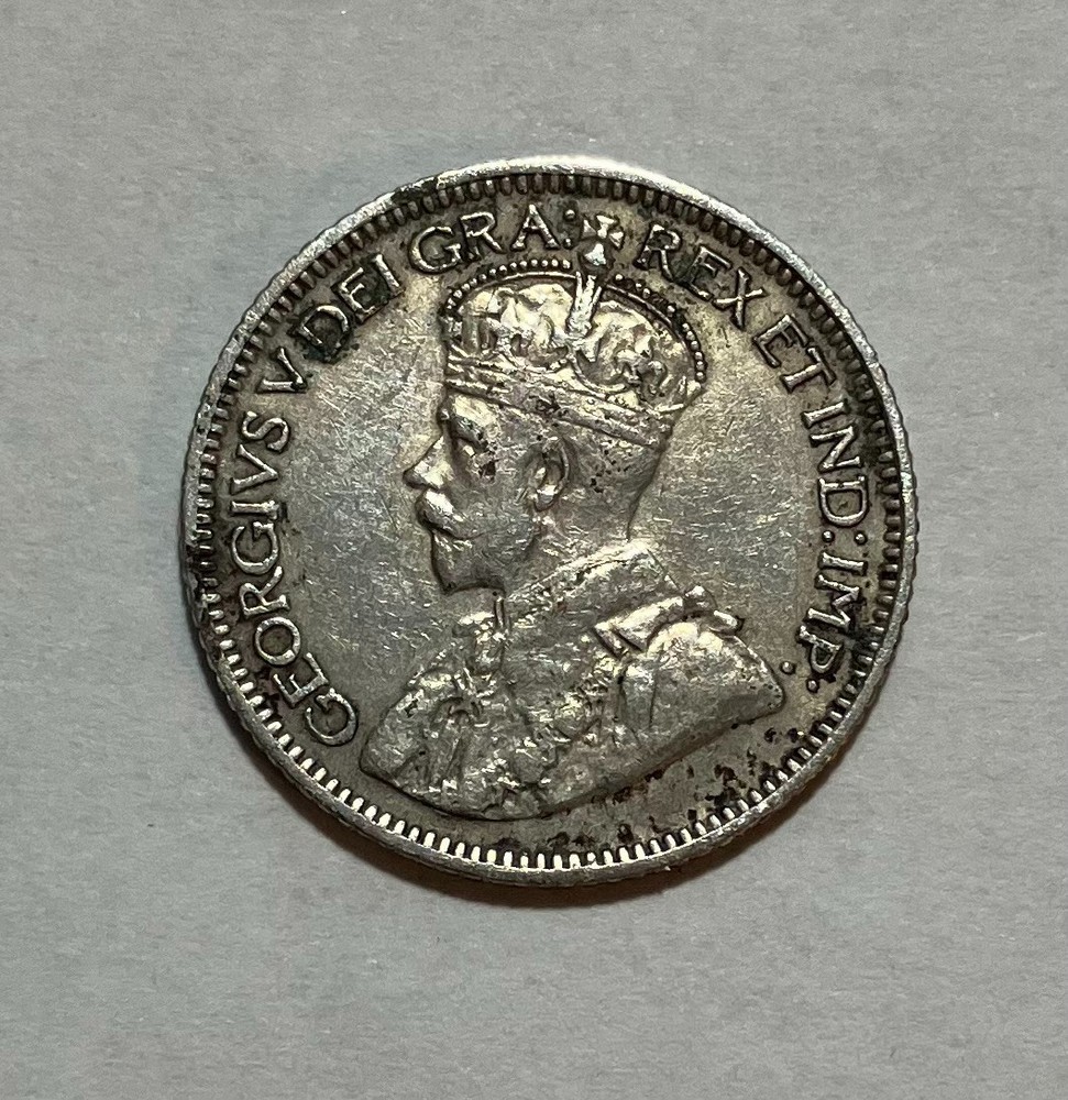 1935 Canada Silver 10 Cents