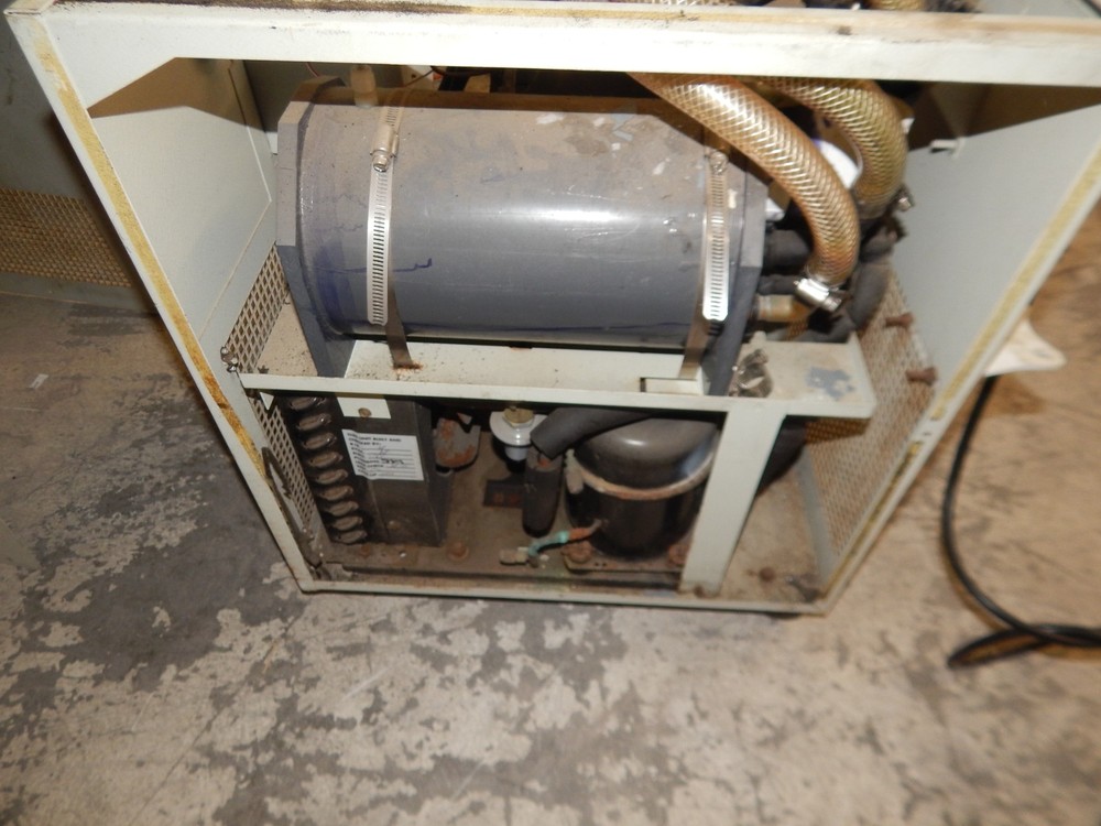 NESLAB CFT-33 REFRIGERATED RECIRCULATING CHILLER (#4575)