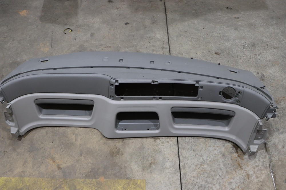 2018-2023 PETERBILT 579 PACCAR FRONT TRIM HEADER STORAGE CONSOLE ASSEMBLY OEM