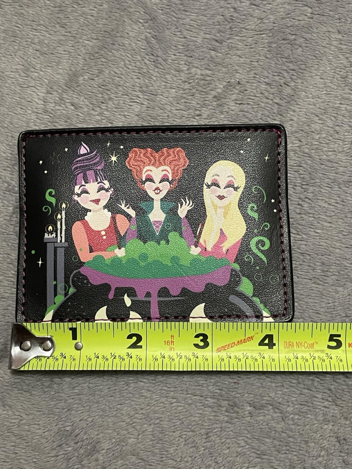 Disney Our Universe Hocus Pocus Cauldron Card Holder Wallet Sanderson Sisters
