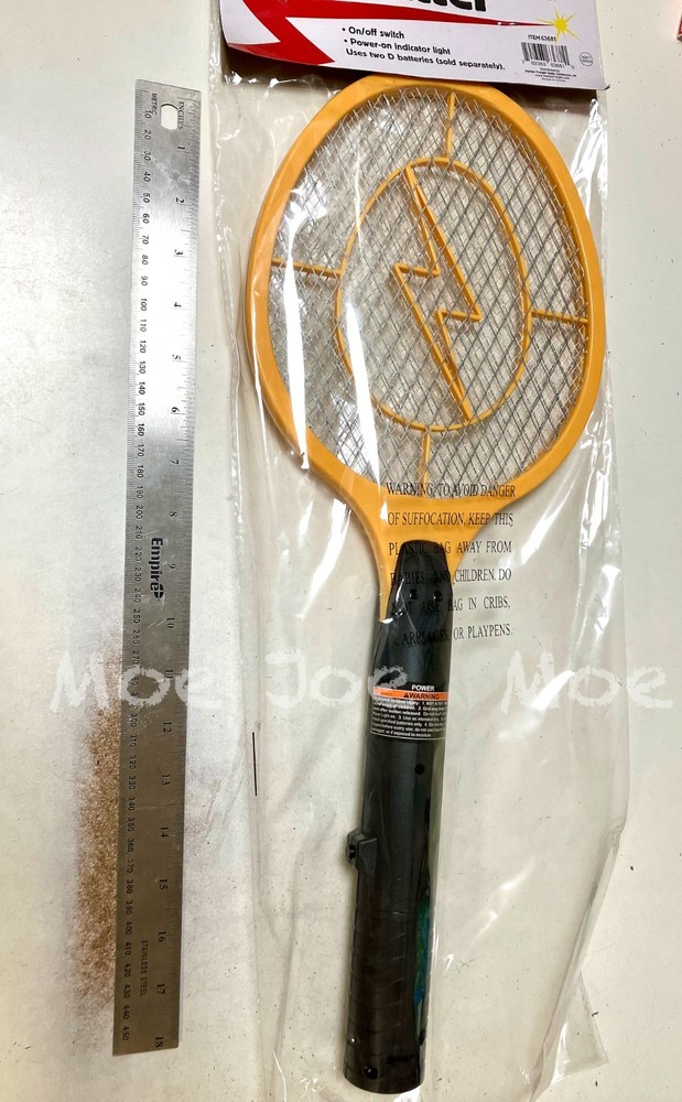 Electronic Fly Swatter Bug Zapper Model 63681  with on/off switch battery power