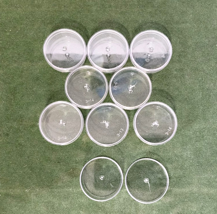 9 Round Acrylic Containers