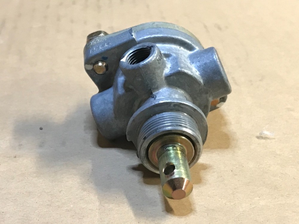 Bendix OR276567 X PP-1 Push / Pull Control Valve (Remanufactured)