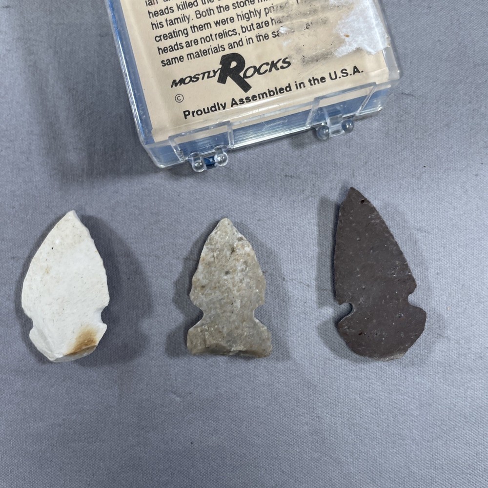 ARROWHEADS 3 ARROW POINTS IN BOX