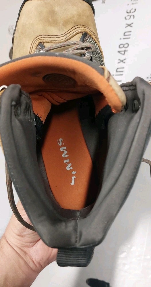Simms guide boots felt sole with waders