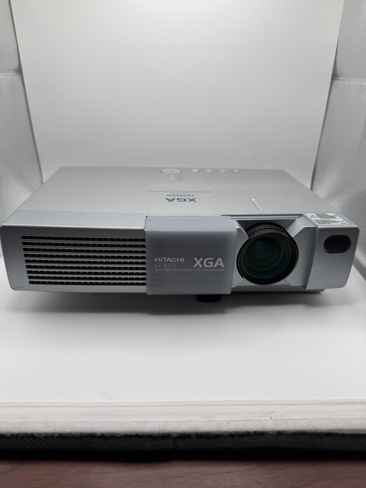 Hitachi CP-X275 LCD Projector