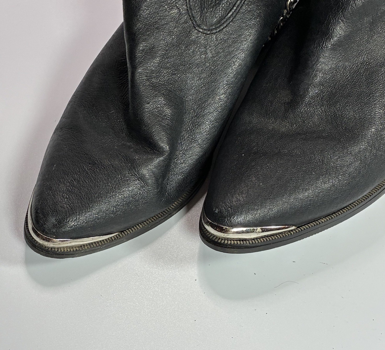 Dingo Wmn 8.5 Olivia DI 522 Pigskin Leather Boot Silver Tone Concho Strap Black