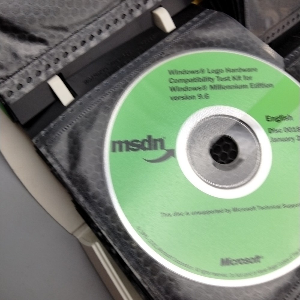 MSDN Subscription Software Library 2001 Including Codename Whistler