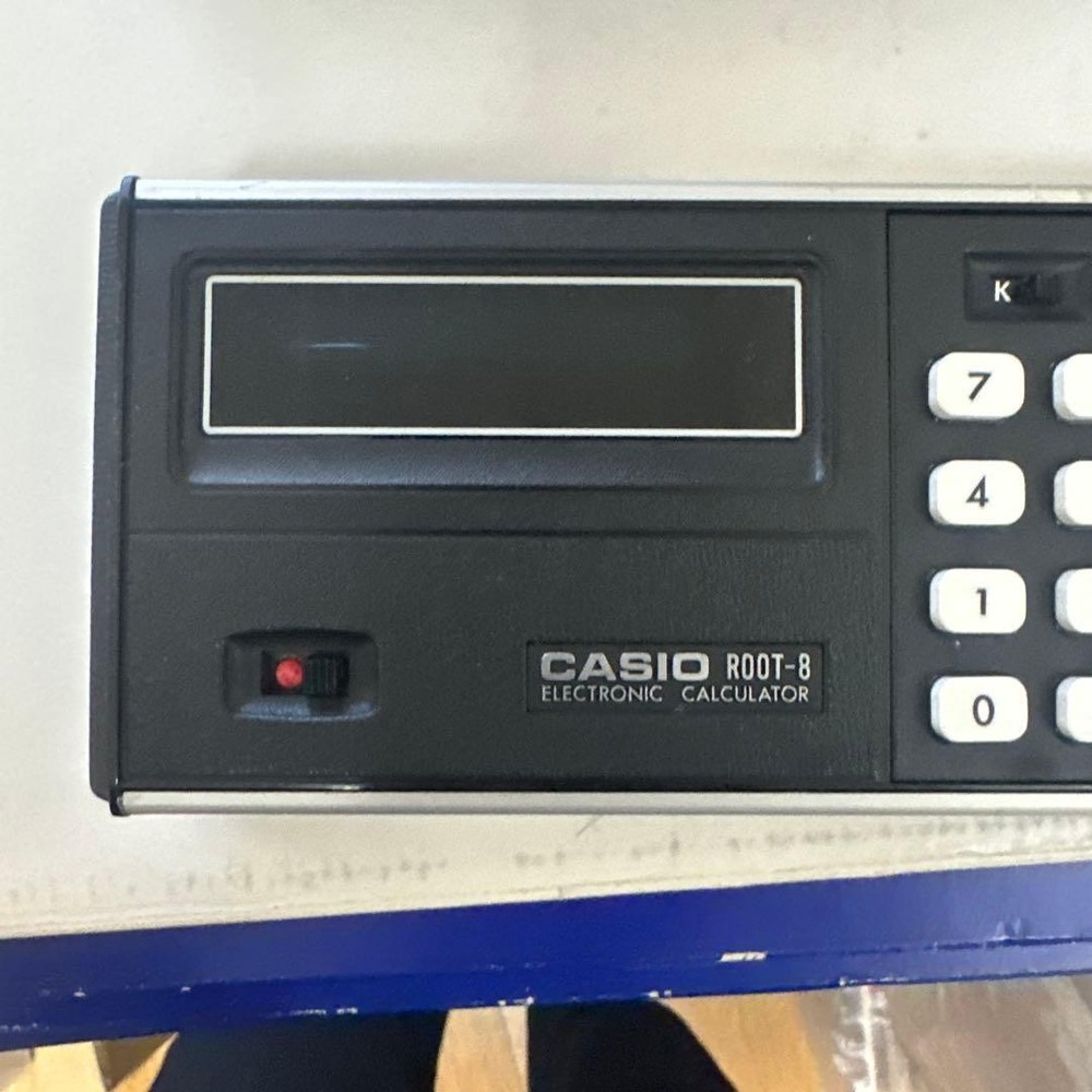 CASIO ROOT-8 electronic calculator with case #998742