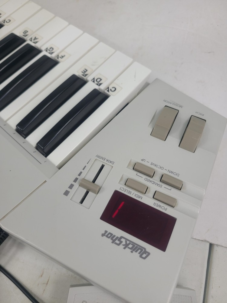 Quickshot MIDI Keyboard Controller 49 Full Sized Keys Composer QS-5836 (TESTED)