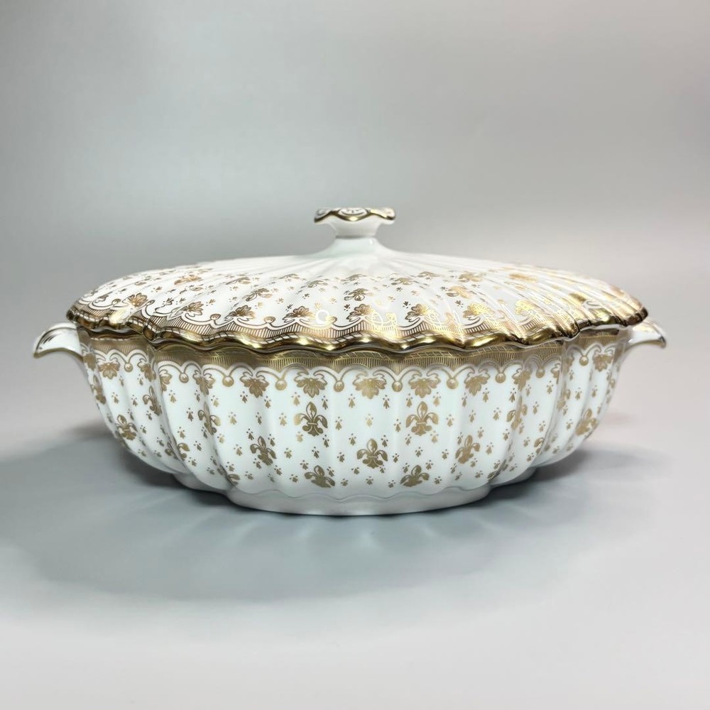 Spode Fleur de Lys Gold Covered Vegetable Serving Bowl with Lid