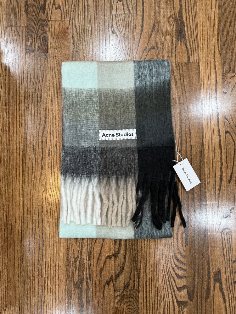 Acne Studios scarf NWT