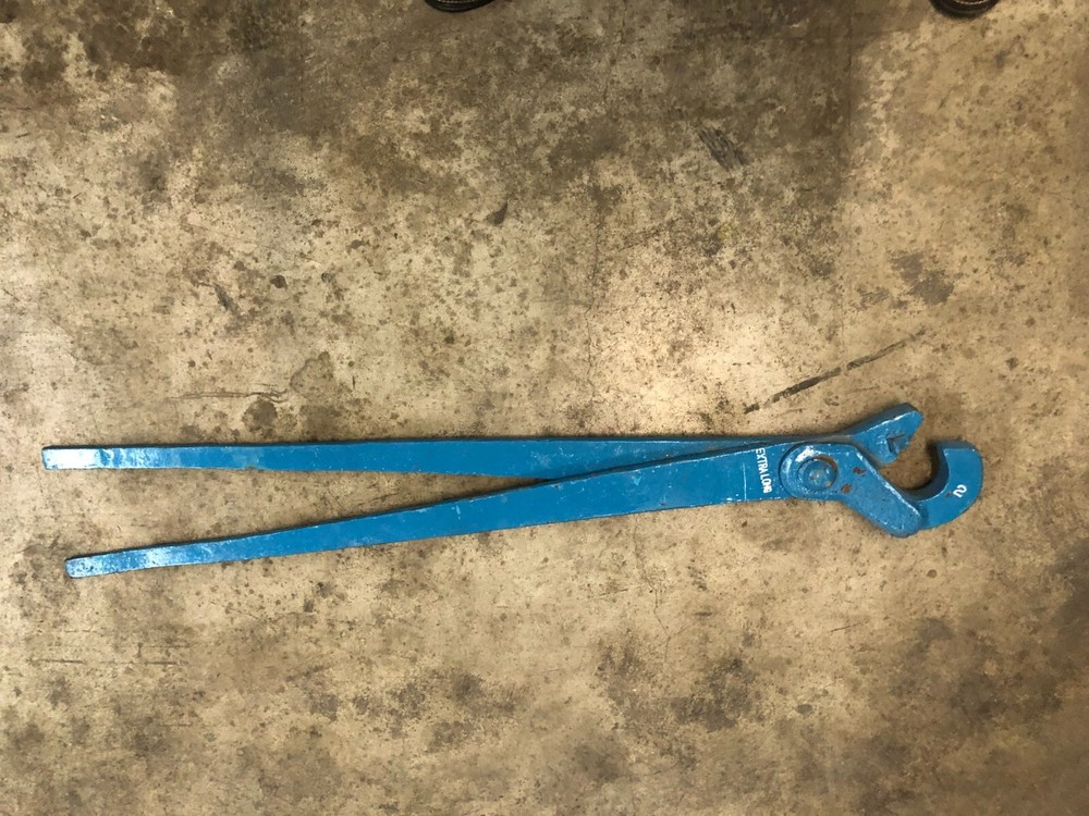 2" ADJUSTABLE PIPE TONGS WITH EXTRA LONG 46" HANDLES