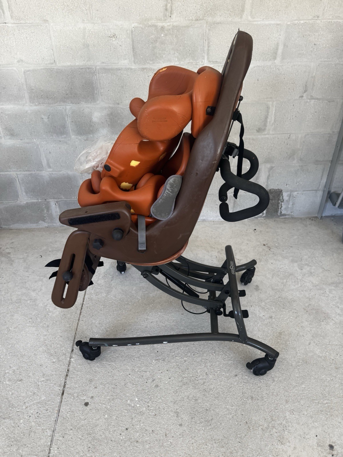 Special Tomato MPS Hi-Low Adaptive Seating System w/ Cushions (Bergeron 0071101)