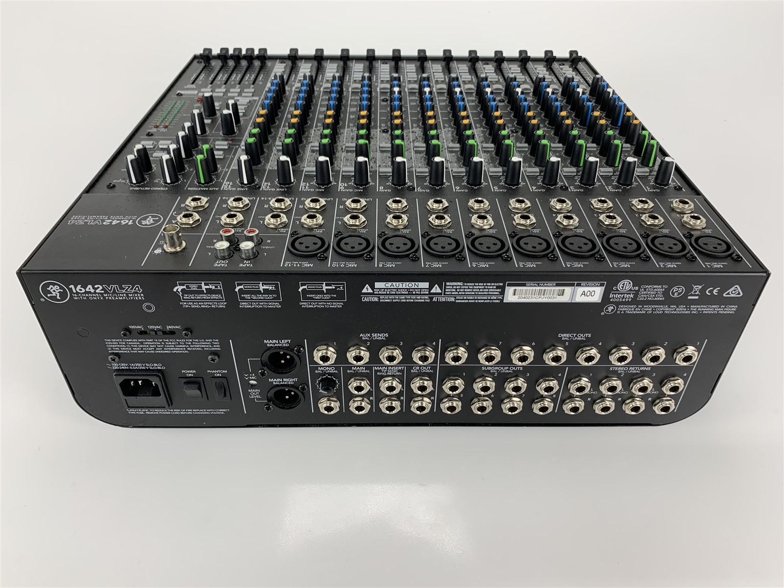 Mackie 1642VLZ4 16-Channel Mic/Line Mixer with 10 Onyx PreAmplifiers - Black