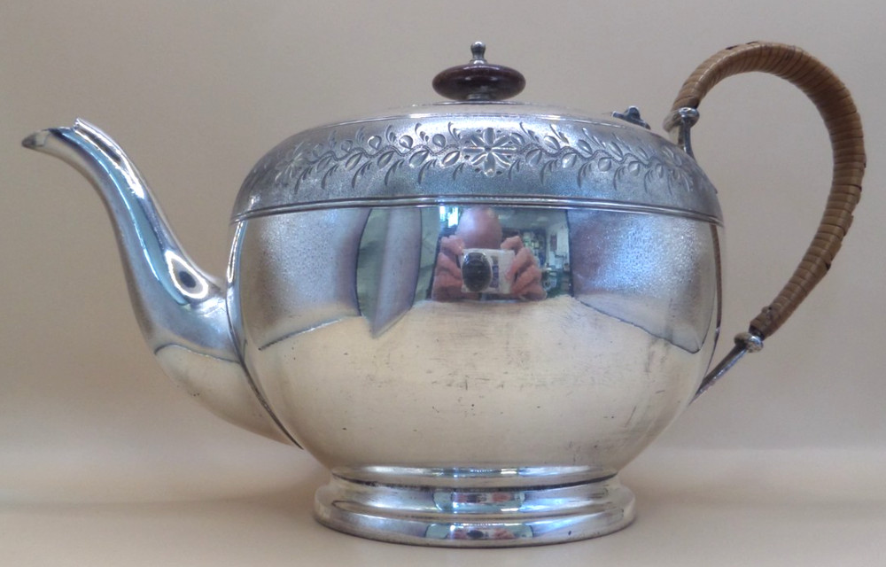 Barker Ellis Britanoid Silver Plated 2 Pint Teapot Wicker Handle 7627