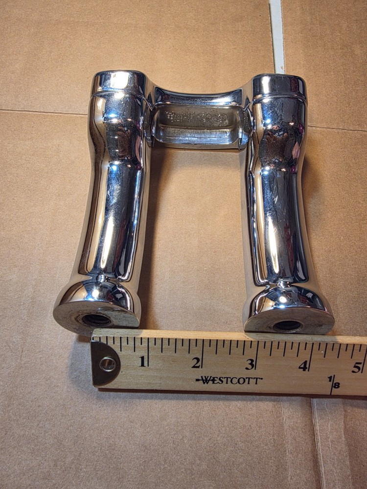 Genuine Harley Davidson 1" Handlebar Chrome Pullback Risers Clamp Bar Shield
