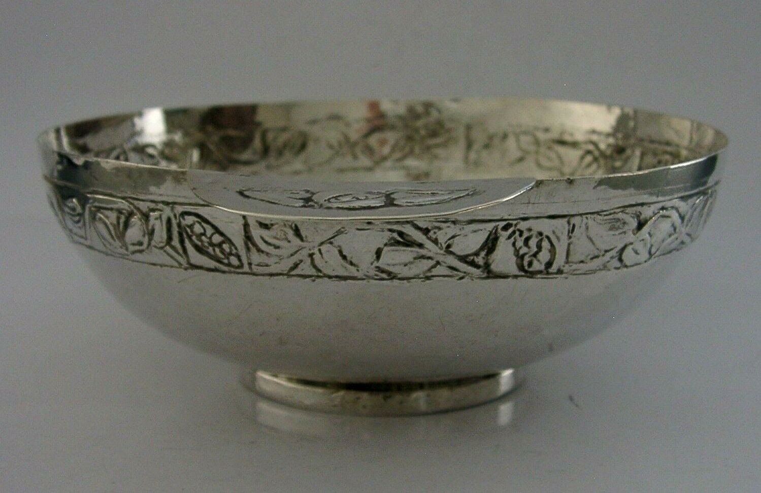 HAND MADE ENGLISH STERLING SILVER ARTS & CRAFTS STYLE BOWL 2011 LARGE 192g