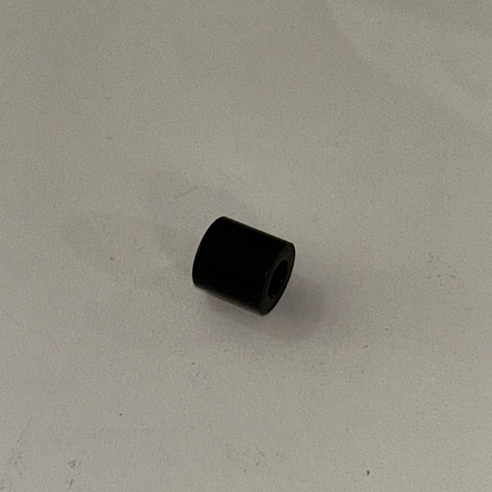 557121 Bushing