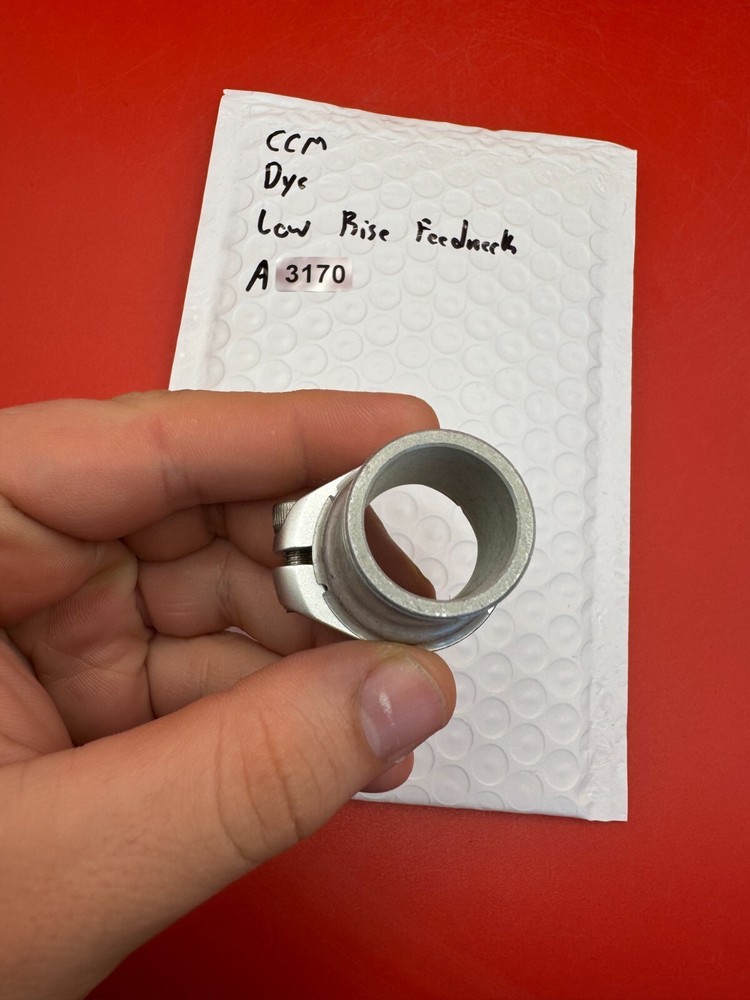 CCM Dye Low Rise Feedneck