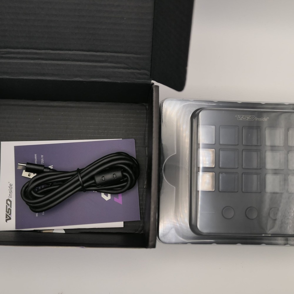 VSD inside Stream Dock 15-Key Streaming Console with 3 Knobs