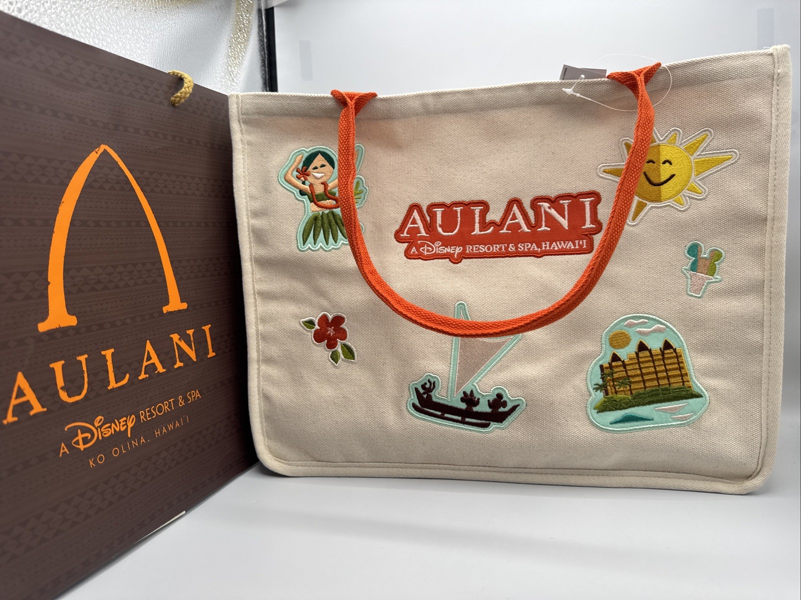 *New Disney Aulani Exclusive Canvas Tote With Patches Shoulder Bag Foldable Flap