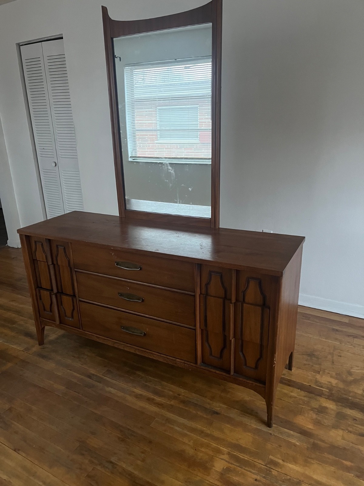 kent coffey perspecta Dresser with Mirror