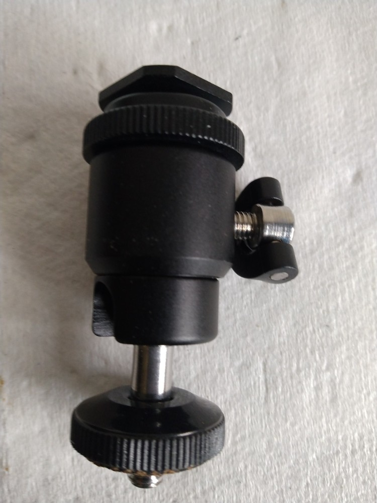 Comica Wireless Microphone CVM WS 60 Combo UHF 1 Trigger 2 + Case