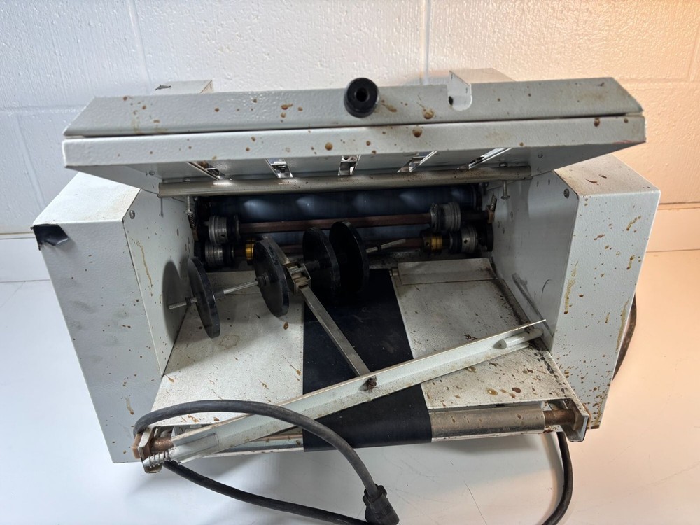 Fastfold 22 Jet-Speed Industrial Paper Folder