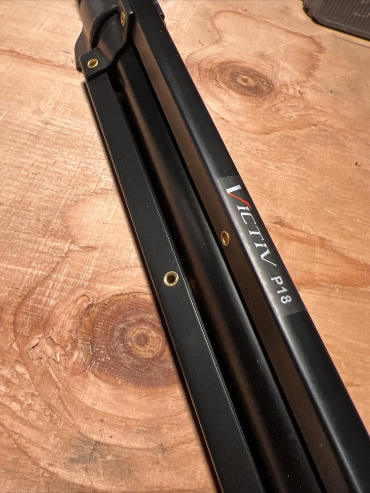 Tripod 86” Victiv Stativ