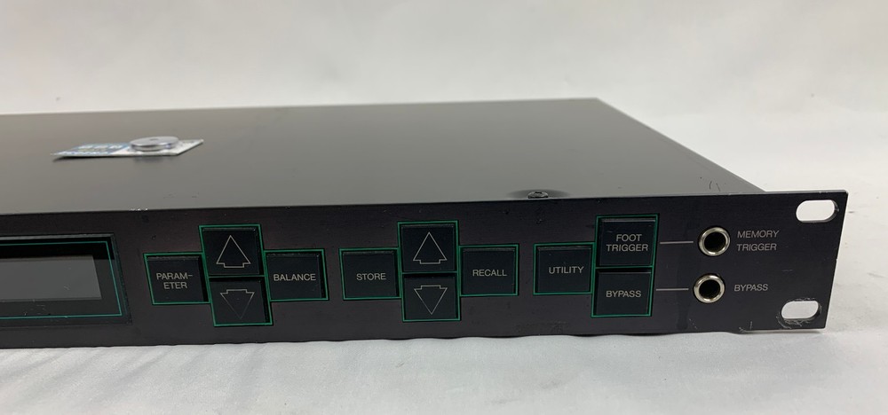Yamaha SPX90 II Studio Multi-Effects Processor ReverbDelay SPX-90-II SPX90II