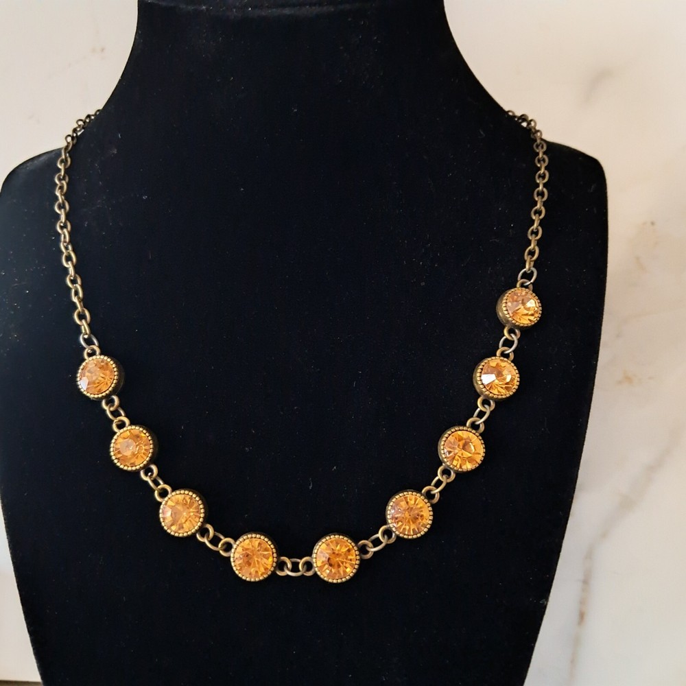Amber Colored Round Rhinestones Necklace