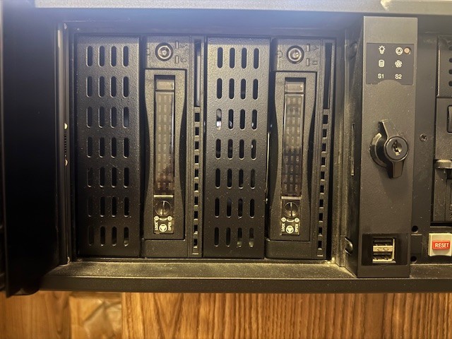 Cutomized X86 based Linux Suse10.1 Server system w/ 2 Raid drives in 4U Chassis