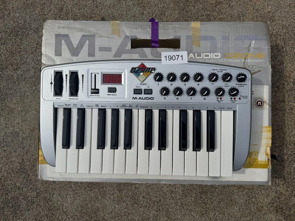 M - Audio OZONE MIDI Keyboard USB Audio MIDI Controller