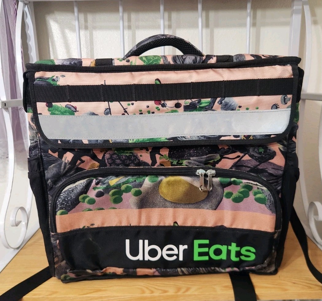 UBER EATS X-LARGE DELIVERY INSULATED BAG LIMITED EDITION ARTIST SERIES USED
