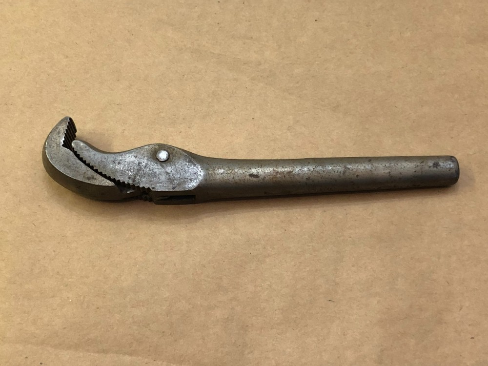 Vintage 8" Spring Loaded Automatic Pipe Wrench