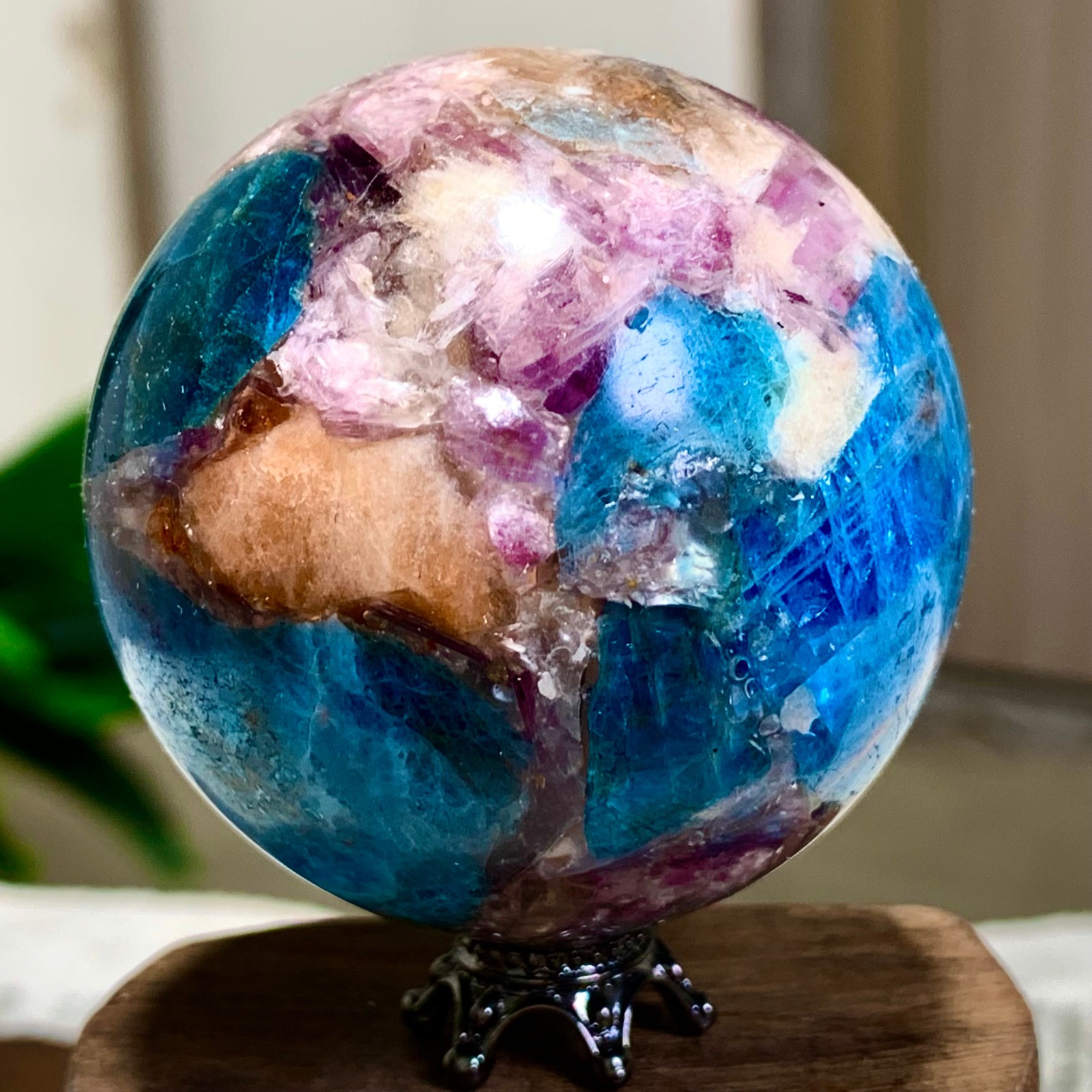 170G Natural Blue Aptite +Sun Stone purple lepidolite Sphere mineral sample