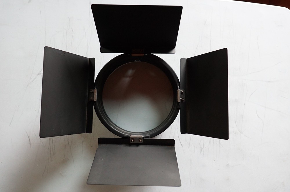 Barn Door Attachment for studio light 6-1/2" Diameter
